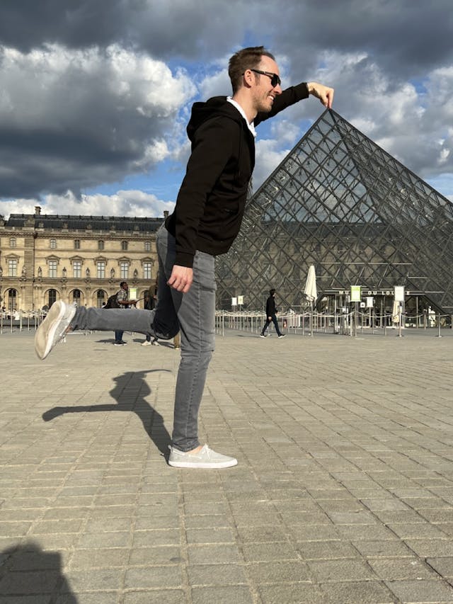 Paul Mestemaker outside the Louvre
